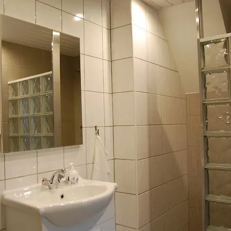 Bed & Breakfast Stad En Wal