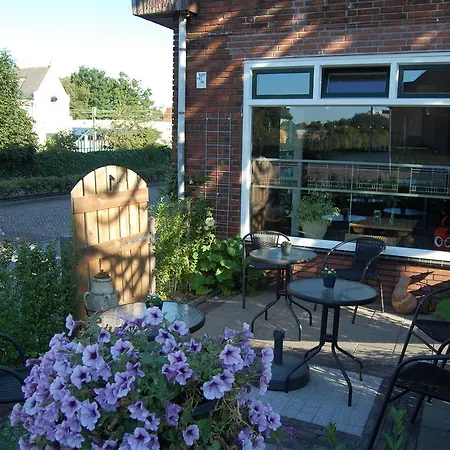 Bed & Breakfast Stad En Wal