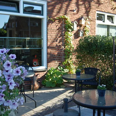 Bed & Breakfast Stad En Wal *